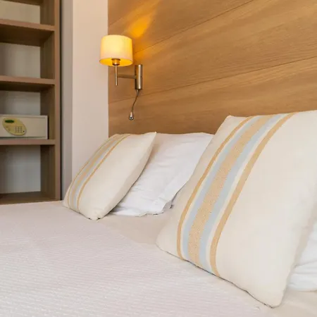 Menurka بيت شباب