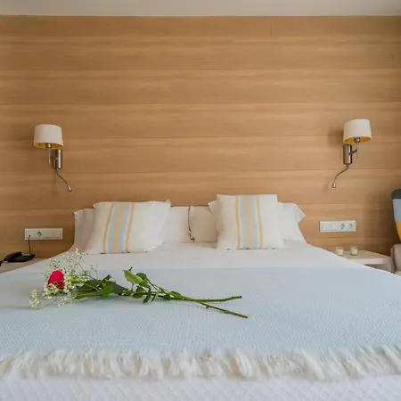 Menurka بيت شباب