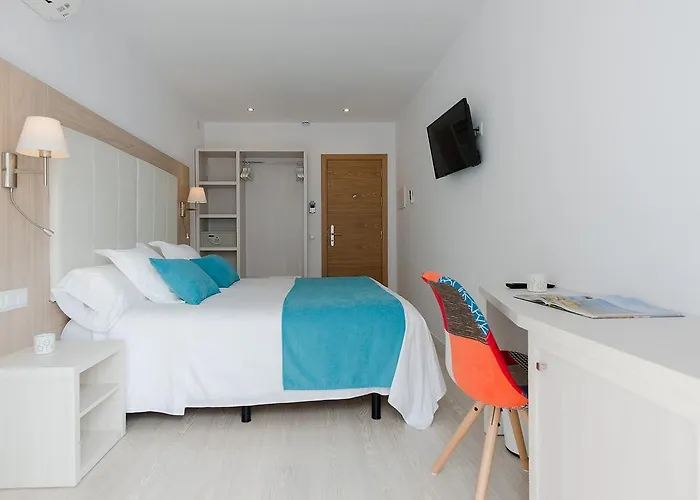 Menurka بيت شباب