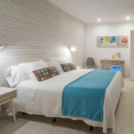 Hostal Menurka *