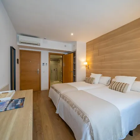 Menurka אכסניה