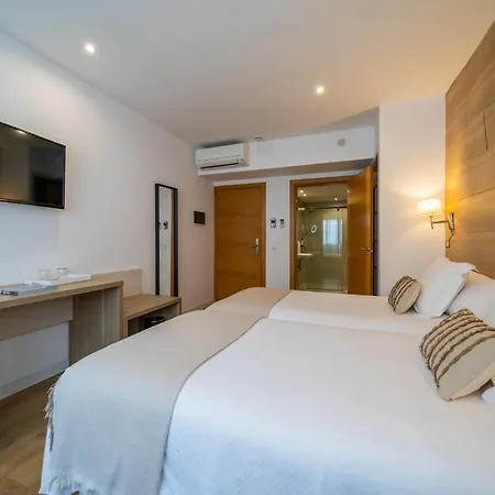 Hostal Residencia Menurka Alberg *