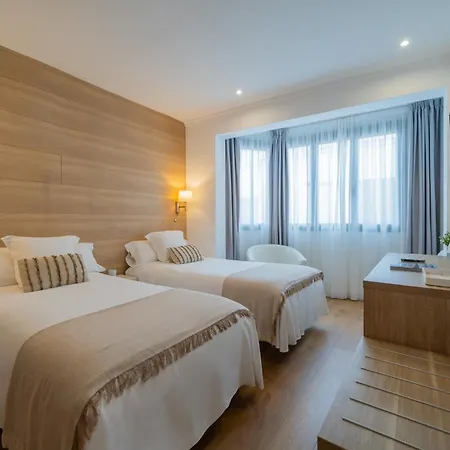 Hostal Menurka *