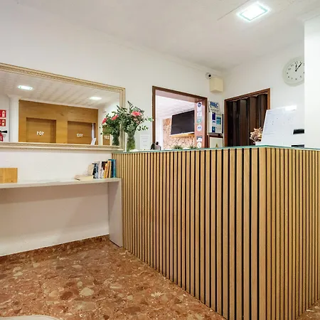 Hostal Menurka Hostel
