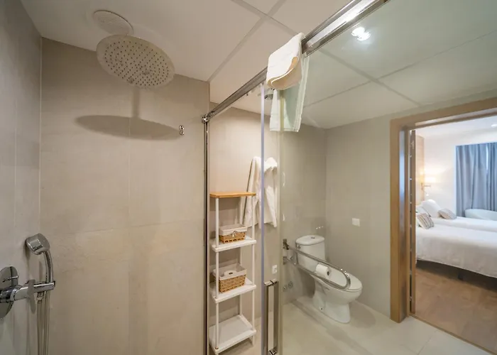 Menurka אכסניה *