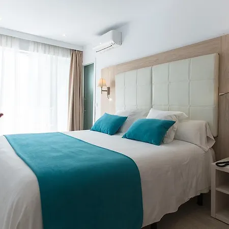 Hostal Menurka 2*